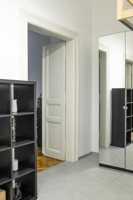 Prince Matyas Apartment Prague Extérieur photo