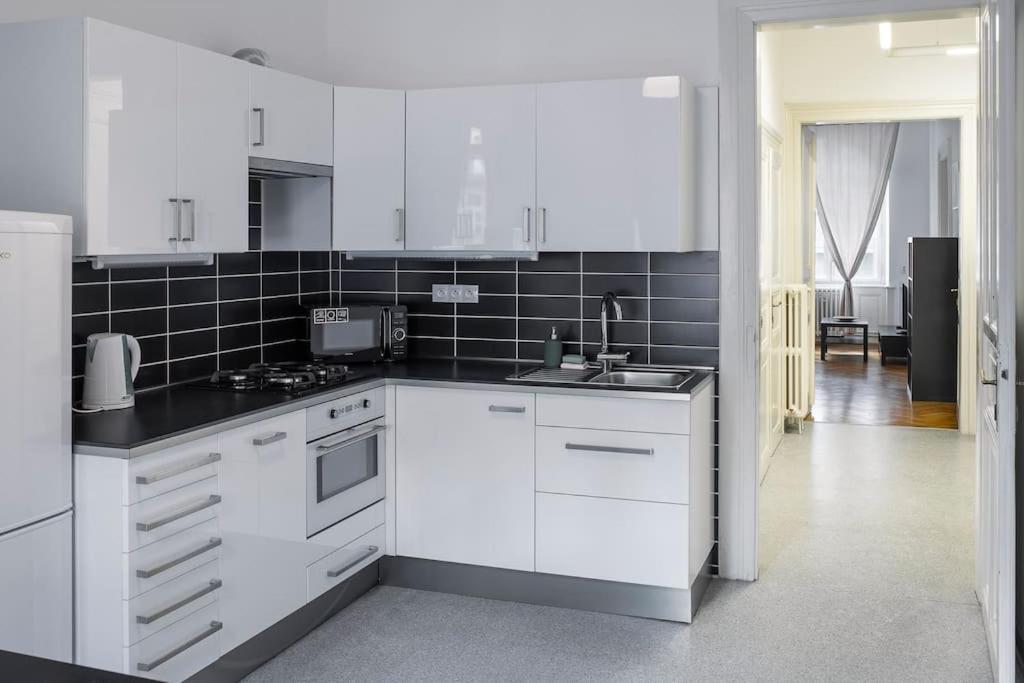 Prince Matyas Apartment Prague Extérieur photo